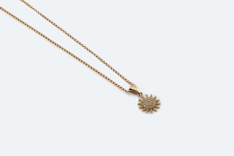 Collier Oro Giallo Collier en or jaune avec pendentif Soleil 58 Facettes COL214