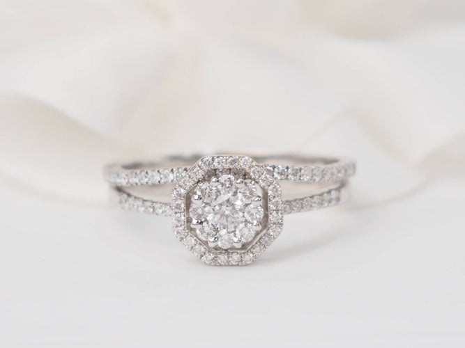 Bague 60 Bague solitaire en or blanc et diamants 0.66ct 58 Facettes 21835/30916