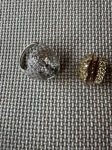 Bague 51 Bague bombée en or gris pavée diamants cognac 58 Facettes