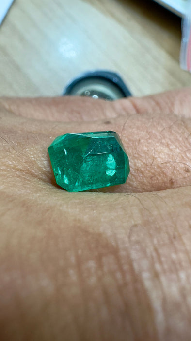 Émeraude de Colombie certifiée LFG de 3,19 carats