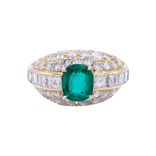 Bague 54 Bague or jaune, émeraude coussin et pavage diamants. 58 Facettes 32324