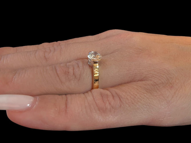 Bague 54 Bague solitaire certifiée HRD en or jaune et blanc avec diamant naturel de 1,30 ct 58 Facettes