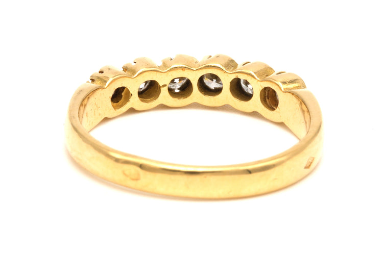 Bague 51 Bague contemporaine en or jaune 18 carats sertie de diamants (0.36 carat) 58 Facettes 18666