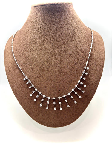 Collier Collier draperie or blanc et diamants 58 Facettes M9012