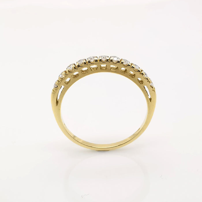 Bague en or jaune et diamants