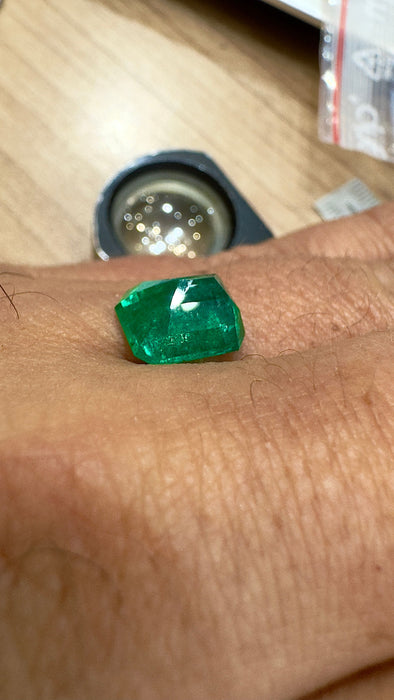 Émeraude de Colombie certifiée LFG de 3,19 carats