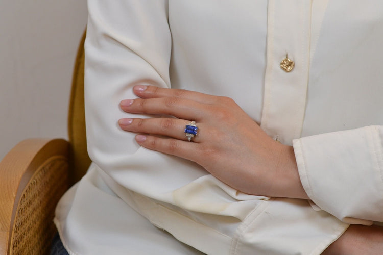 Bague 53 Bague saphir de 4,26cts et diamants 58 Facettes 26689-26823