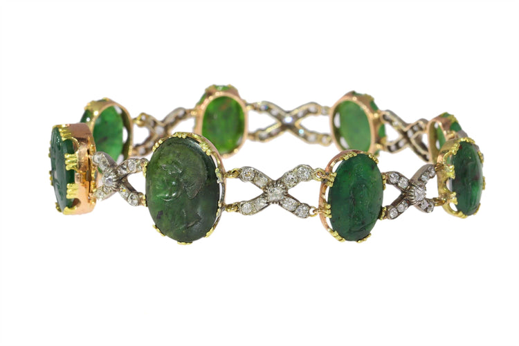 Montre L'art de la taille-douce : se connecter à l'élégance romaine 58 Facettes 17010-0246