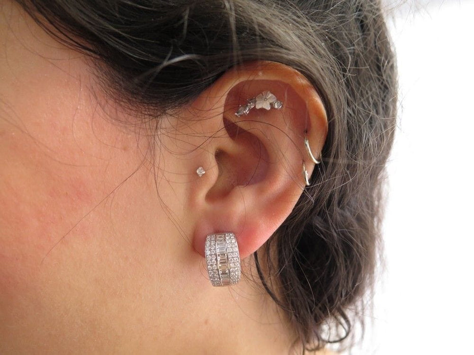 Boucles d'oreilles boucles d'oreilles MESSIKA creoles liz or blanc diamants 58 Facettes 264831