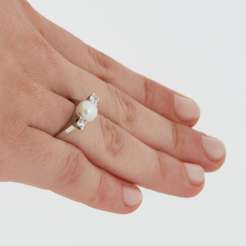 Bague 52 BAGUE EN OR BLANC 18 CARATS 58 Facettes REF 1051/17