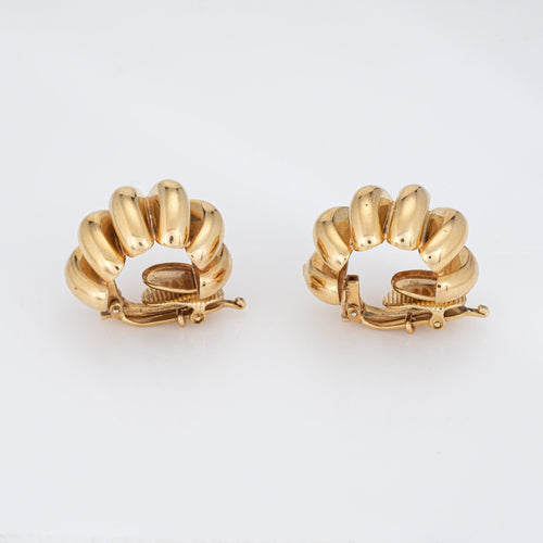 Boucles d'oreilles Boucles d'oreilles côtelées vintage Tiffany & Co. en or jaune 14 carats, style milieu du siècle, à clip. 58 Facettes G14150