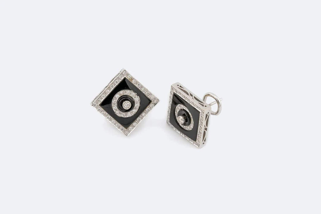 Boucles d'oreilles Boucles d'oreilles en or blanc avec onyx et diamants 58 Facettes ORC186