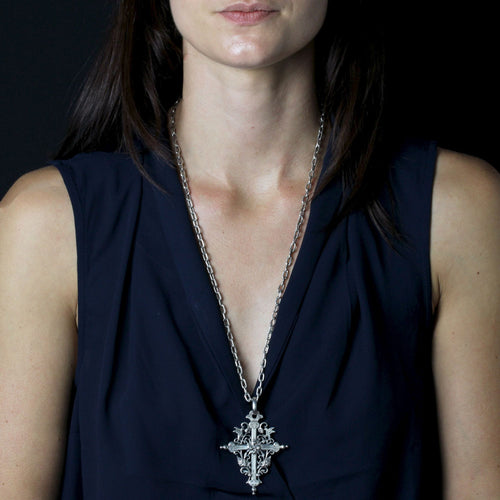 Collier Croix Basque ancienne argent et sa chaine 58 Facettes CVCO35