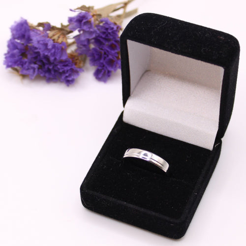 Bague 57 Alliance platine 58 Facettes