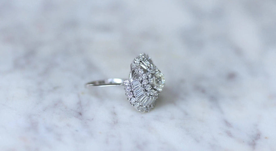 Bague Bague Jupe or blanc diamants baguettes 58 Facettes