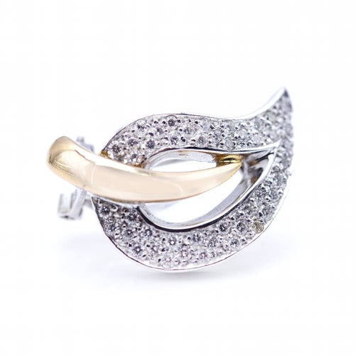 Boucles d'oreilles Boucles d'oreilles en or blanc rose avec diamants 58 Facettes N102864LF