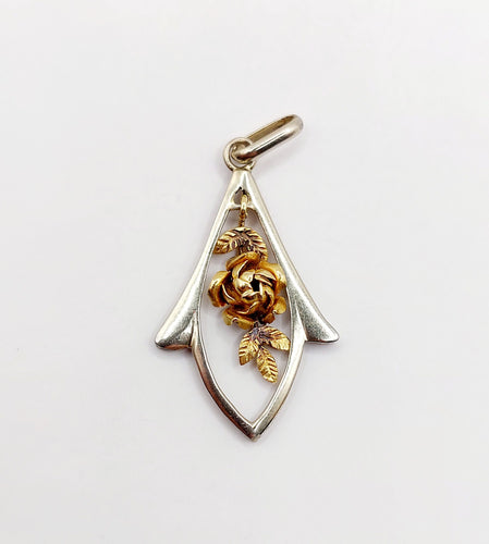 Pendentif Pendentif Art Déco or blanc et jaune, décoré d'une rose (circa 1920) 58 Facettes A06041