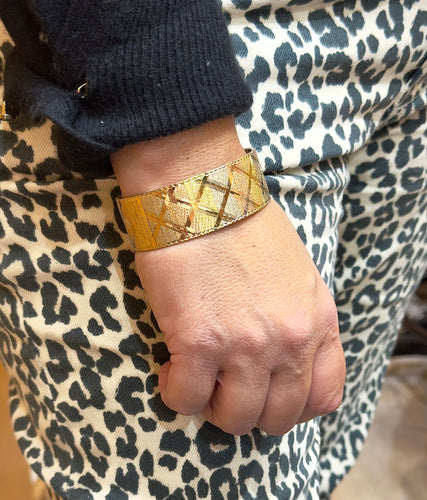 Boucles d'oreilles Parure 3 ors collier et bracelet 18 carats 58 Facettes