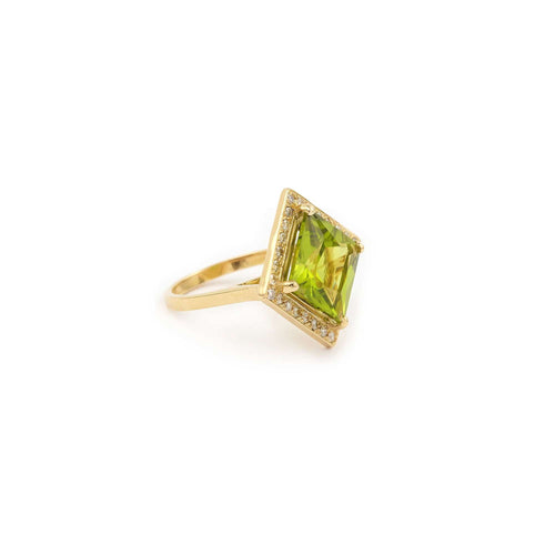 Bague 53 Bague or jaune péridot 6.13 carats diamants 58 Facettes B241