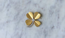 Broche Broche Trèfle Diamants sur Or Jaune 58 Facettes