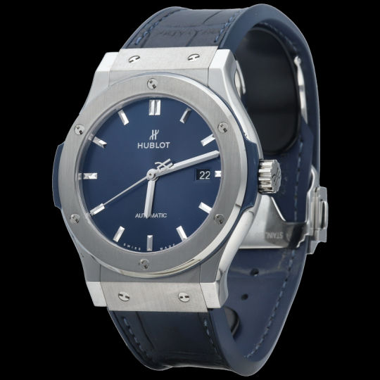 Hublot Montre Classic Fusion Titanium Blue