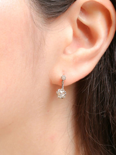 Boucles d'oreilles Dormeuses or diamants coussin taille ancienne 1,1 ct 58 Facettes J272