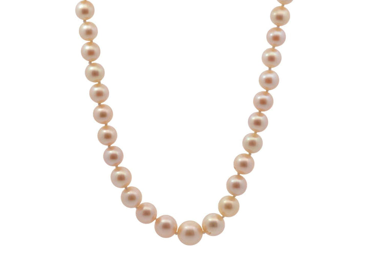 Collier perles de culture et fermoir en or 18k