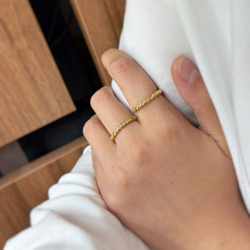 Bague 54 Bague torsadée - Or jaune 58 Facettes 250197R