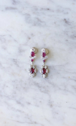 Boucles d'oreilles Longues Boucles d'Oreilles Rubis et Diamants 58 Facettes