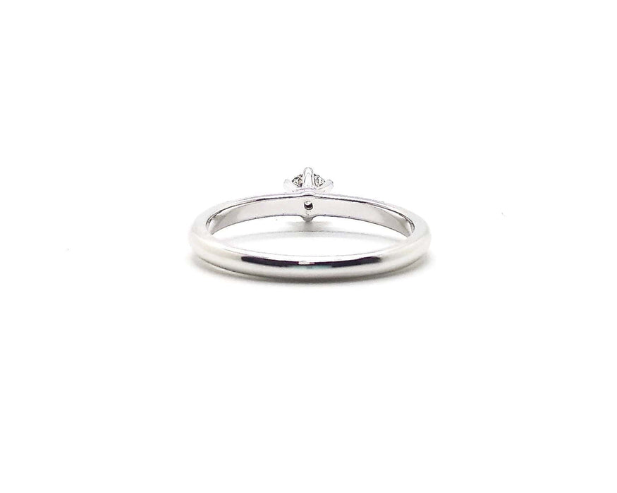 bague solitaire en or blanc