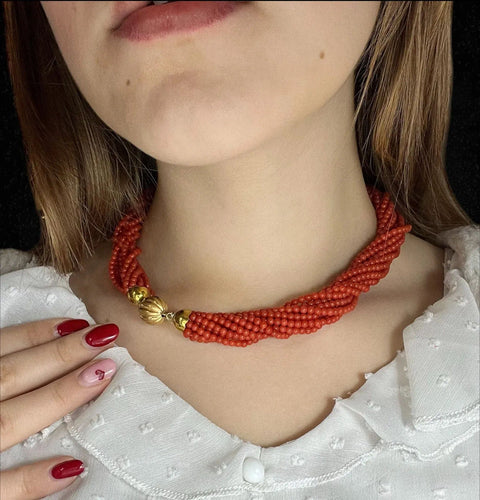 Collier Collier corail multi-rangs, fermoir en or jaune 18 carats 58 Facettes