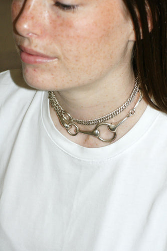 Collier Hermès Sautoir Mors en Argent 73.00 cm 58 Facettes