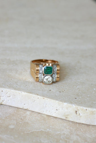 Bague 62 Bague Tank émeraude colombienne et diamants vers 1935 58 Facettes