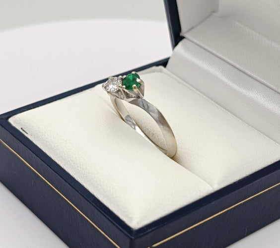 Bague 49 Bague Vous et Moi Emeraude et diamant 58 Facettes