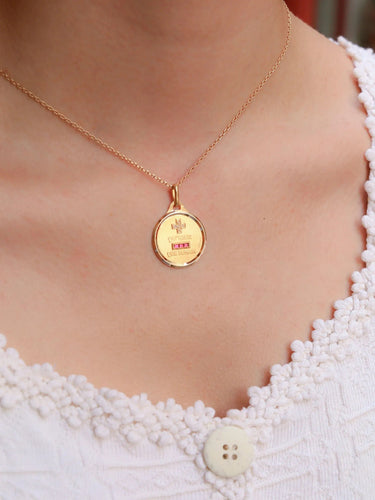 Médaille amour Augis grand modèle Plus qu'hier moins que demain or jaune diamant rubis