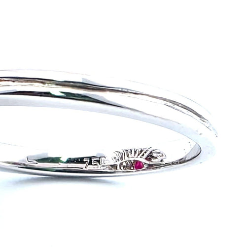 Bague 58 Bague en or blanc avec rubis et diamants 58 Facettes