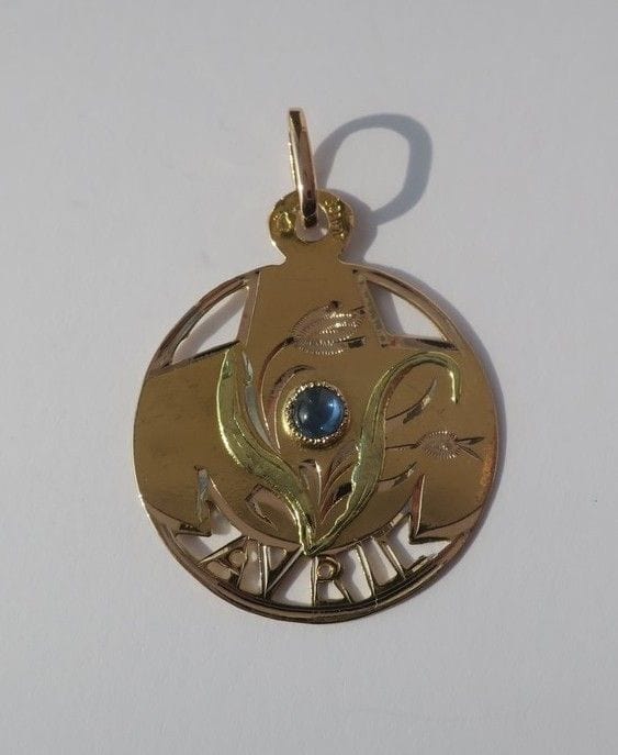 Pendentif Pendentif art nouveau or jaune et saphir mois AVRIL 58 Facettes