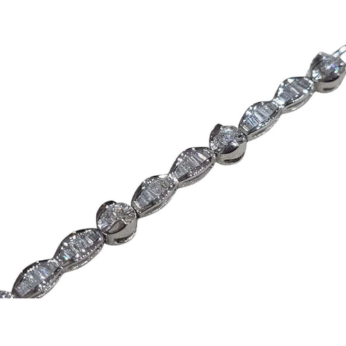 Bracelet Bracelet - Bracelet en or blanc 18k et diamants 58 Facettes P17