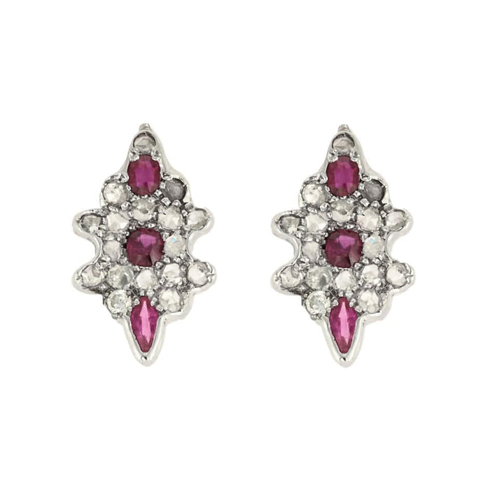 Boucles d'oreilles Boucles d'oreilles en or blanc diamants et rubis 58 Facettes LP782/13