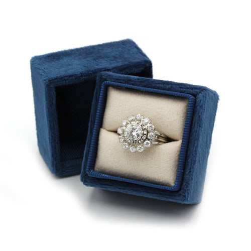 Bague 52 Bague - Or blanc et diamants 58 Facettes 1009