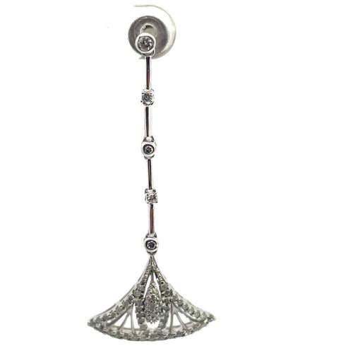 Boucles d'oreilles Boucles d'oreilles pendantes en or blanc et diamants 58 Facettes UN0126