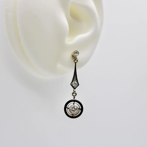 Boucles d'oreilles Boucles d'oreilles pendantes Art déco en or 18 carats, diamants et émail 58 Facettes A2000T