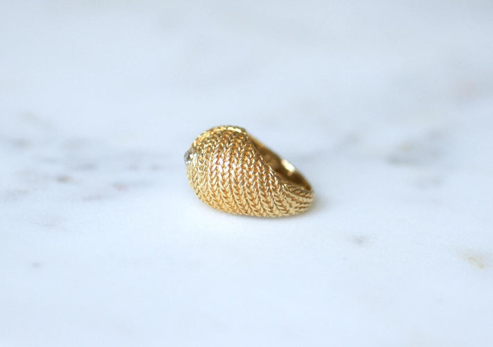 Bague 49.5 Bague Boule diamant sur or jaune tressé années 60 58 Facettes