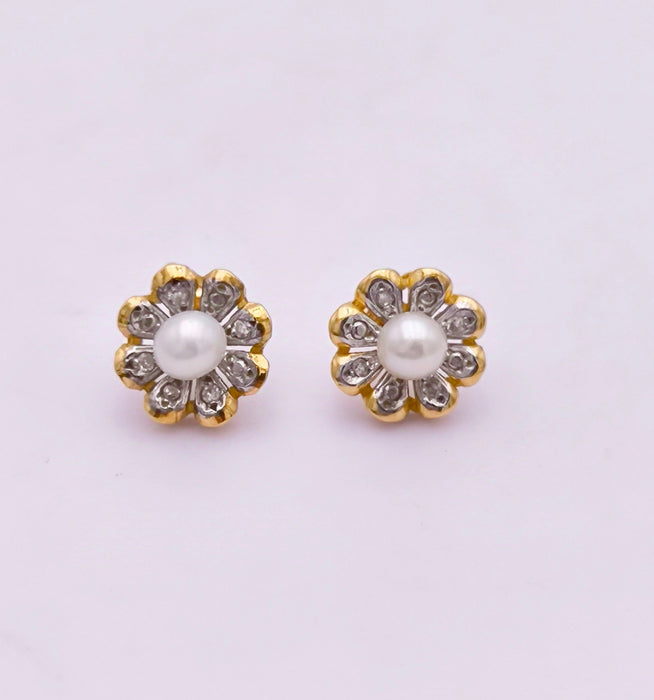 Boucles d'oreilles Paire de boucles d'oreilles en or avec perle et diamant 58 Facettes