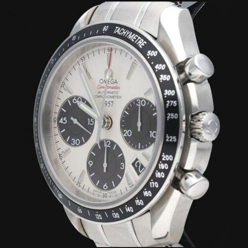 Montre Omega Montre Speedmaster Date Chronograph 58 Facettes MT41848