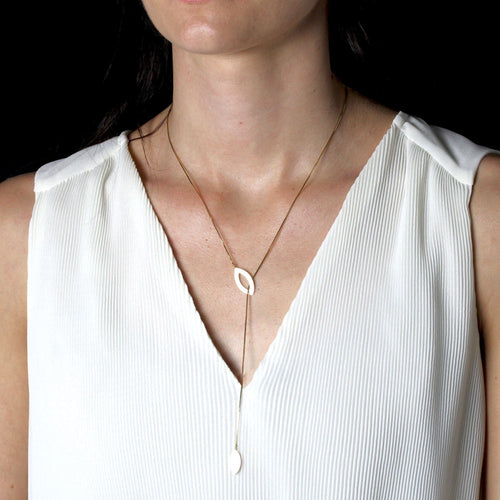 Collier Collier moderne asymétrique en or jaune 58 Facettes CVCO33