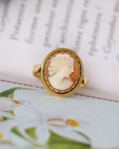 Bague 52 Bague Ancienne Camée Or Jaune 58 Facettes A11648