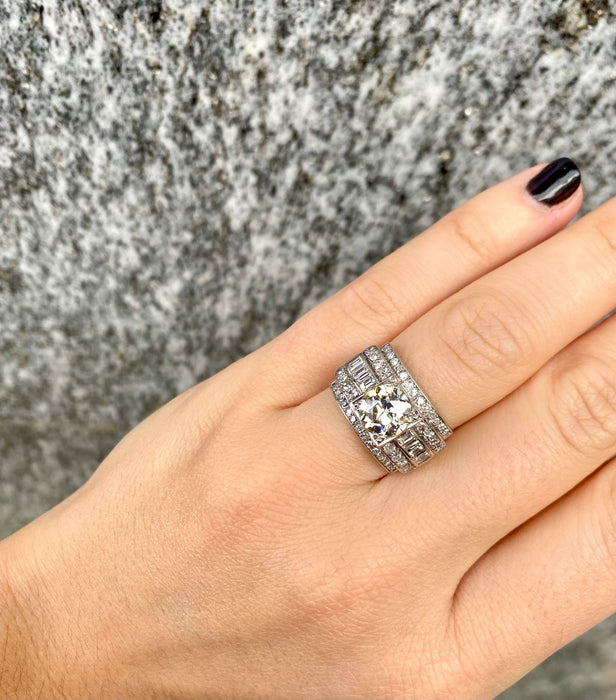 Bague en platine et diamants vers 1940