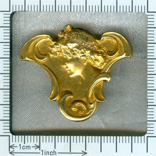 Montre Le flair artistique des années 1900 : la beauté organique d'une œuvre Art nouveau 58 Facettes 16333-0135