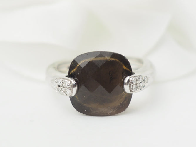 Bague en or blanc, quartz fumé et diamants